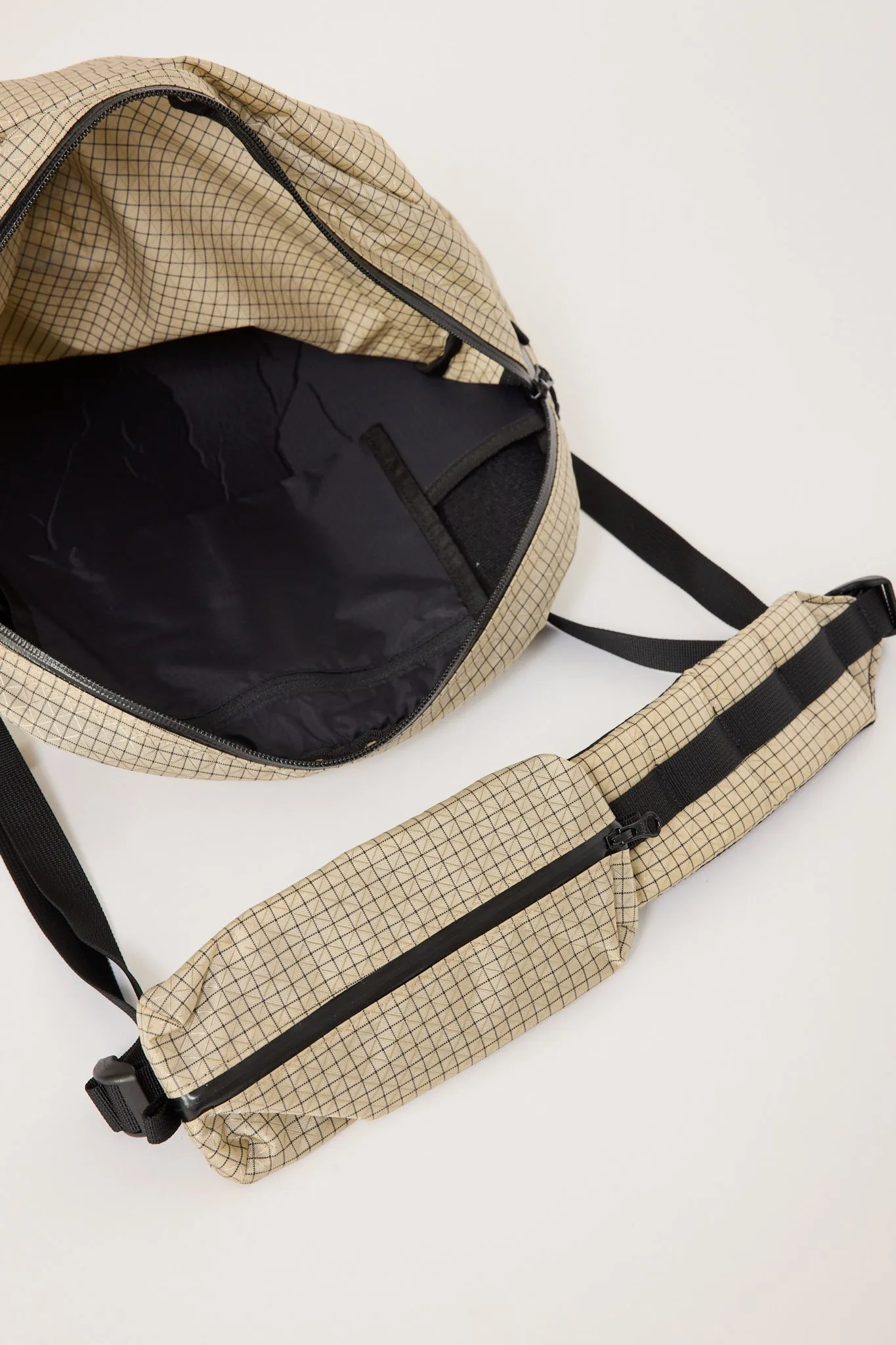 Commute Pack Grid B-Grid Beige