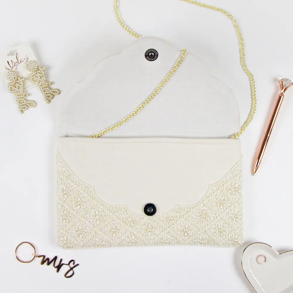 Plain White Scallop Pearl Clutch Bag